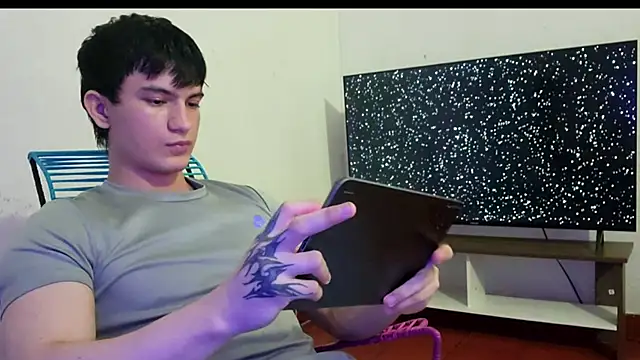 ErickWalton online show from 12-03-25, 05:04