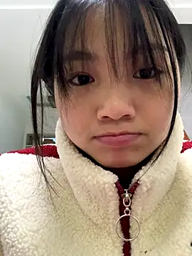 Emlyly-18 online show from 12-04-25, 11:08