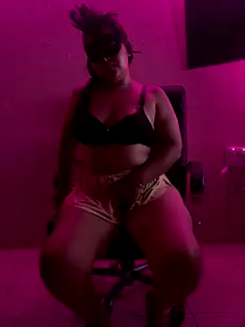 Snapshot of Derinyvictoria chatting on 09-15-25, 06:46 Derinyvictoria online show from 09-15-25, 06:46