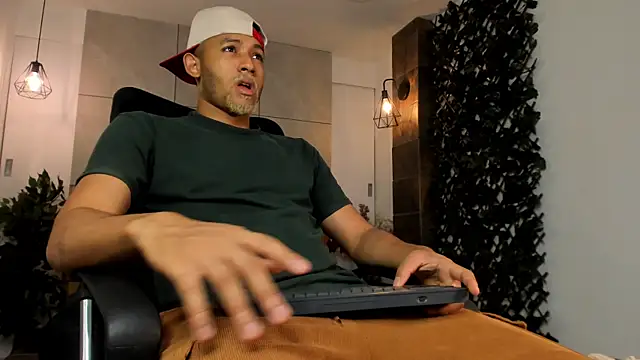 B Wild online show from 07-22-26, 04:04