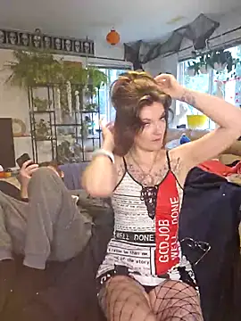 Snapshot of Blossom94 chatting on 10-10-25, 04:17 Blossom94 online show from 10-10-25, 04:17