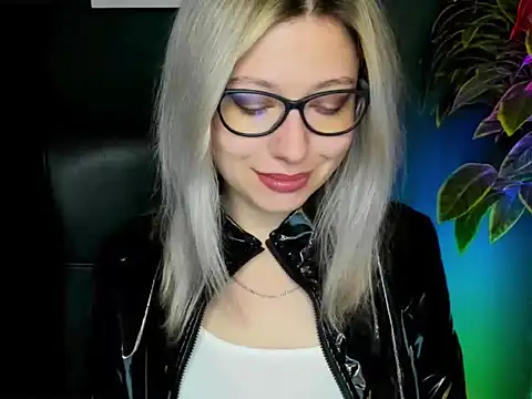 loveHeidi online show from 09-18-25, 04:25