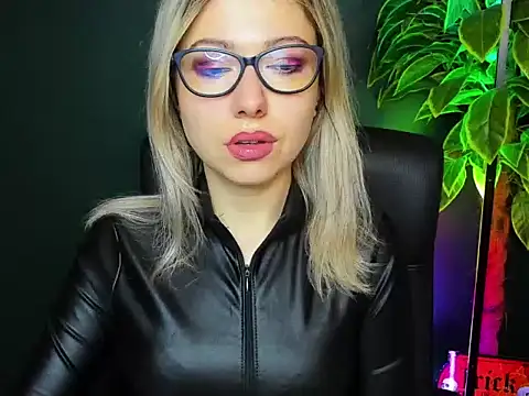 loveHeidi online show from 11-13-25, 05:17