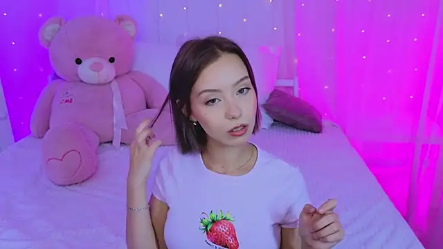 LumMina online show from 09-13-25, 09:53