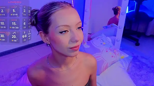 LumMina online show from 04-11-26, 02:38