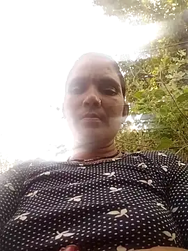 Snapshot of Monika_cut chatting on 10-19-25, 04:13 Monika cut online show from 10-19-25, 04:13