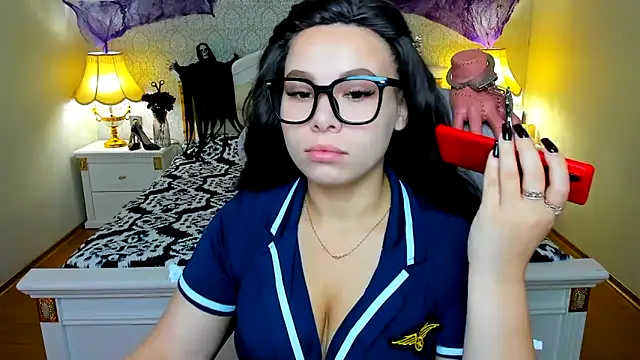 Snapshot of OmniaSher chatting on 10-29-25, 11:01 OmniaSher online show from 10-29-25, 11:01