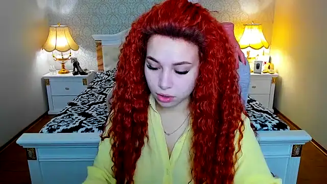 Snapshot of OmniaSher chatting on 11-30-25, 10:19 OmniaSher online show from 11-30-25, 10:19