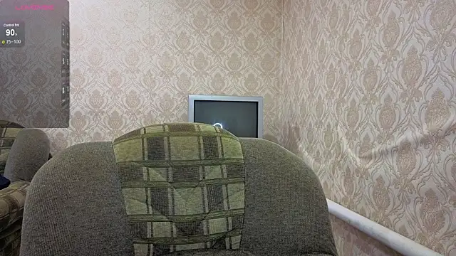 Snapshot of SaraSnow_ chatting on 12-19-25, 05:53 SaraSnow online show from 12-19-25, 05:53