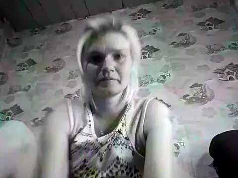 Snapshot of SaraSnow_ chatting on 02-12-26, 06:36 SaraSnow online show from 02-12-26, 06:36