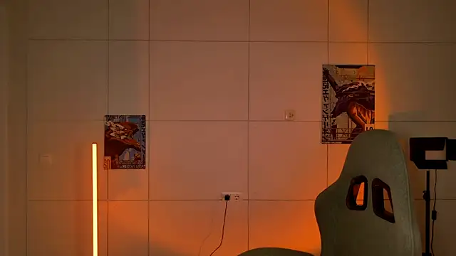 Yoka paradoXXX online show from 10-15-25, 05:07