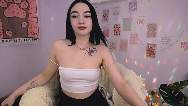 Snapshot of MonicaTess chatting on 10-14-25, 03:29 MonicaTess online show from 10-14-25, 03:29