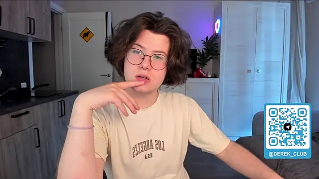 Derek Shameless online show from 06-09-26, 11:44