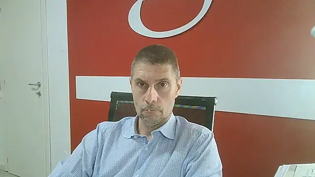 Snapshot of max79ve31 chatting on 05-12-26, 11:29 max79ve31 online show from 05-12-26, 11:29
