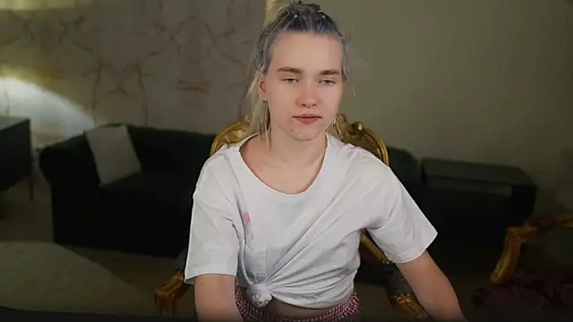 Ava kiss054 online show from 03-13-26, 07:42