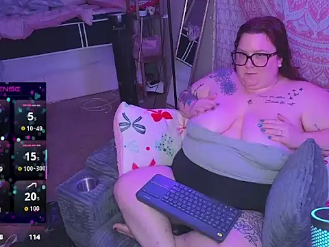 brookenicole3003 online show from 06-08-26, 01:28