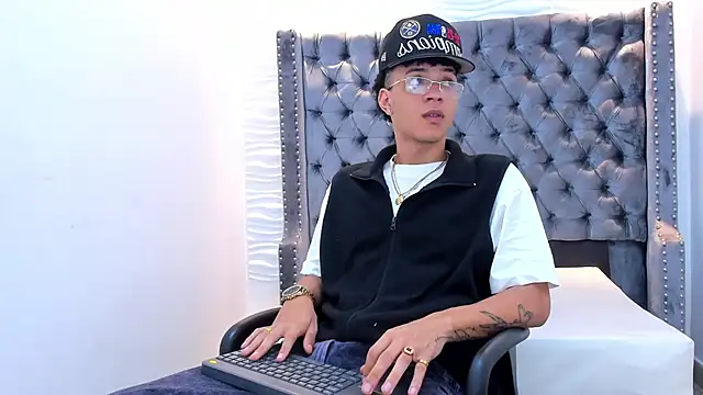 MARSHALL SPENCER online show from 04-17-26, 01:25