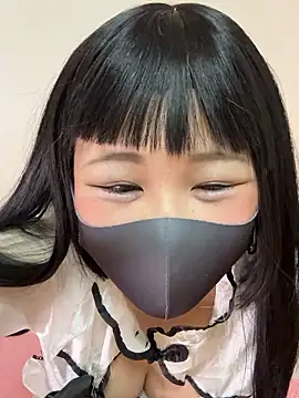 Snapshot of nayuta_777_ chatting on 12-17-25, 04:02 nayuta 777 online show from 12-17-25, 04:02