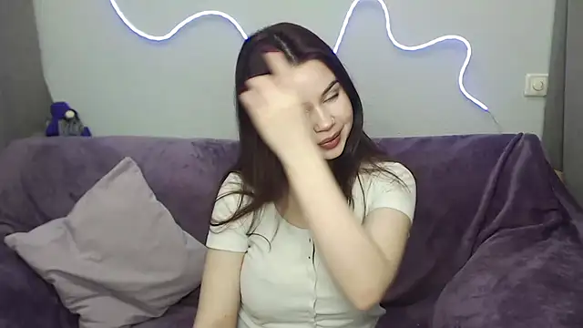 GloriyaDre online show from 11-13-25, 05:50