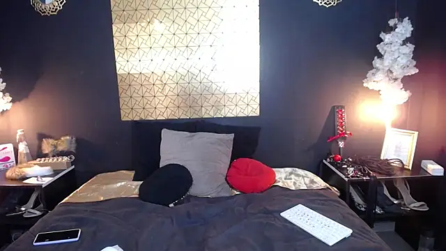 kinky momm online show from 04-06-26, 05:14