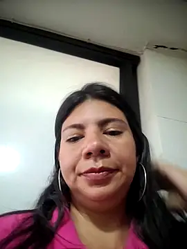 kinky momm online show from 04-27-26, 05:33