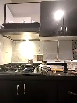 Shantey Laurent online show from 10-31-25, 10:49