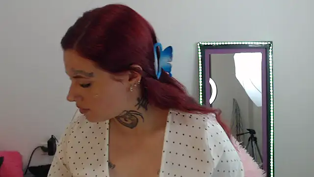 Maddy Vicius19 online show from 09-24-25, 08:01