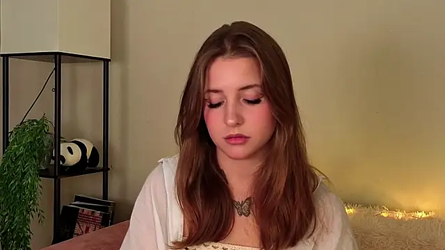 Snapshot of LoveSeekins chatting on 12-13-25, 07:53 LoveSeekins online show from 12-13-25, 07:53