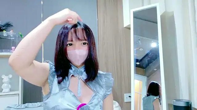 Snapshot of Mei-ch chatting on 12-01-25, 09:03 Mei-ch online show from 12-01-25, 09:03