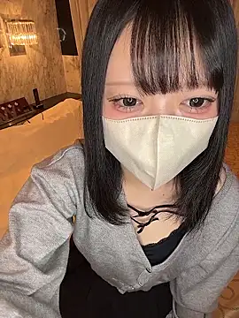 Snapshot of miko_nyan chatting on 10-22-25, 11:10 miko nyan online show from 10-22-25, 11:10