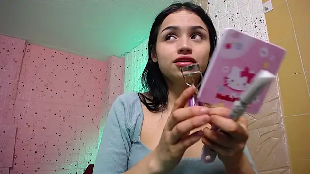 emmydurant online show from 12-18-25, 08:04