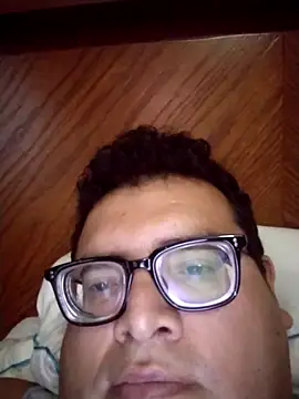 Santiagoqro85 online show from 10-02-25, 01:18