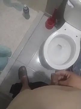 Santiagoqro85 online show from 04-26-26, 12:19