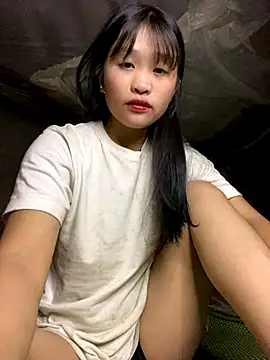 Snapshot of mika-bae chatting on 10-01-25, 01:55 mika-bae online show from 10-01-25, 01:55