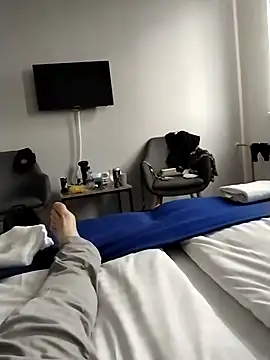 Snapshot of wankemastrson chatting on 11-11-25, 09:42 wankemastrson online show from 11-11-25, 09:42