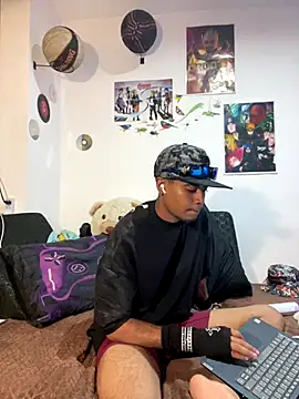 Snapshot of Teito69 chatting on 09-18-25, 04:14 Teito69 online show from 09-18-25, 04:14