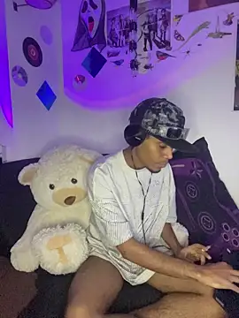 Snapshot of Teito69 chatting on 11-16-25, 04:18 Teito69 online show from 11-16-25, 04:18