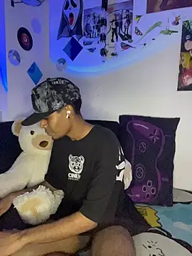 Snapshot of Teito69 chatting on 11-17-25, 03:56 Teito69 online show from 11-17-25, 03:56