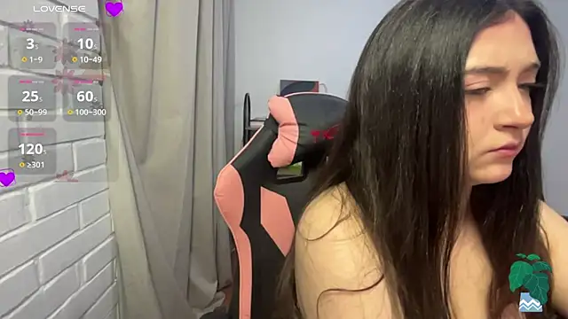 valentinauwu online show from 03-18-26, 03:42