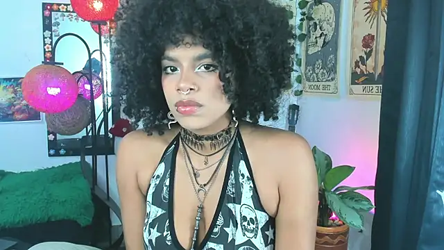 Raven luv online show from 11-24-25, 10:31