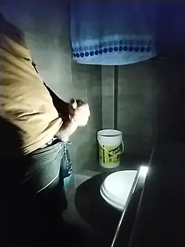 ThiagoFernandezChancay25 online show from 11-17-25, 04:29