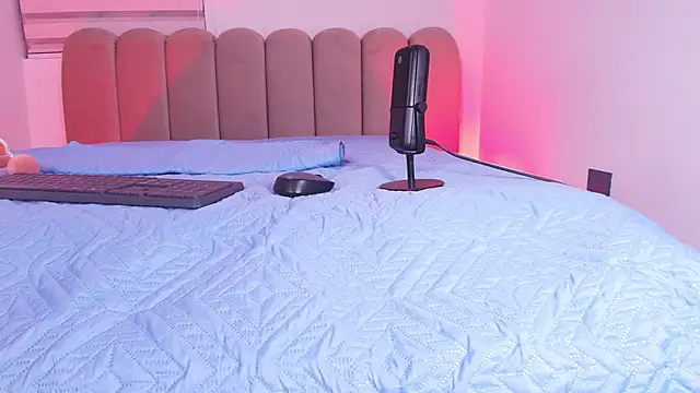 abbyrouss  online show from 11-21-25, 03:05