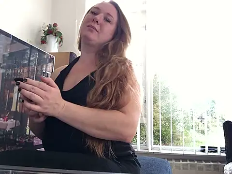 MazySunny online show from 10-10-25, 08:13