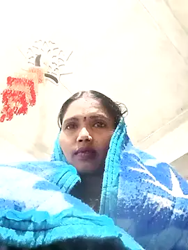 Snapshot of Cm_pooja chatting on 01-18-26, 07:39 Cm pooja online show from 01-18-26, 07:39