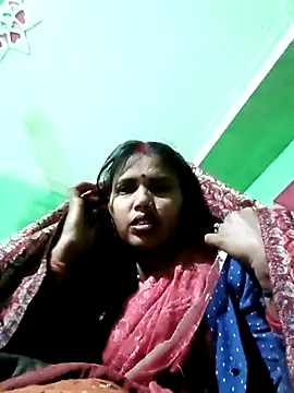 Snapshot of Cm_pooja chatting on 02-02-26, 08:29 Cm pooja online show from 02-02-26, 08:29