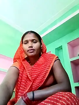 Snapshot of Cm_pooja chatting on 02-09-26, 09:35 Cm pooja online show from 02-09-26, 09:35