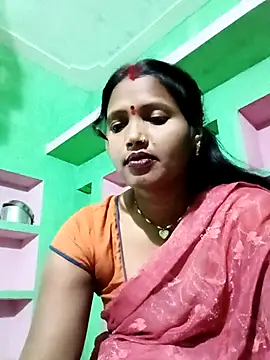 Snapshot of Cm_pooja chatting on 03-01-26, 06:54 Cm pooja online show from 03-01-26, 06:54