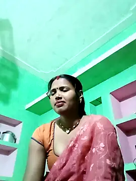 Snapshot of Cm_pooja chatting on 03-02-26, 06:59 Cm pooja online show from 03-02-26, 06:59