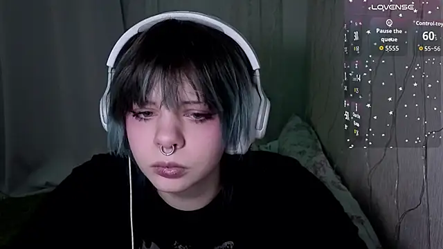 Snapshot of Alice_Zev chatting on 01-12-26, 11:10 Alice Zev online show from 01-12-26, 11:10