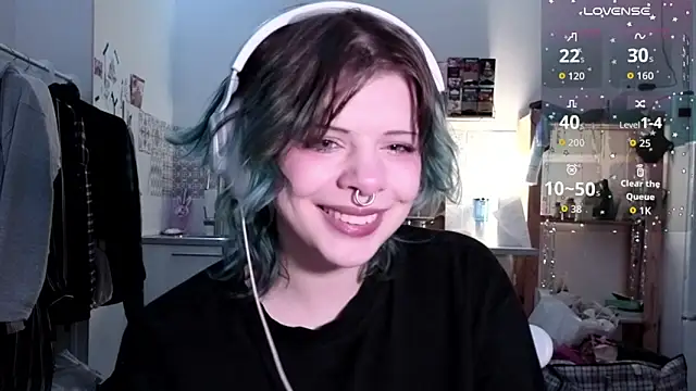 Snapshot of Alice_Zev chatting on 02-08-26, 11:19 Alice Zev online show from 02-08-26, 11:19